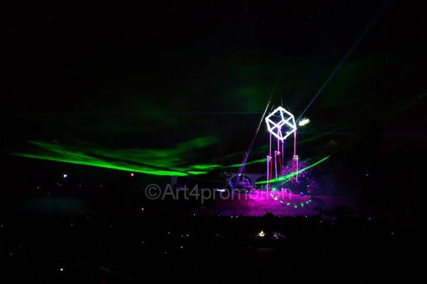 1002151_10151712659949566_553309624_n