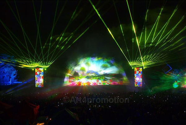 MULTIMEDIA WATER SHOW Storm